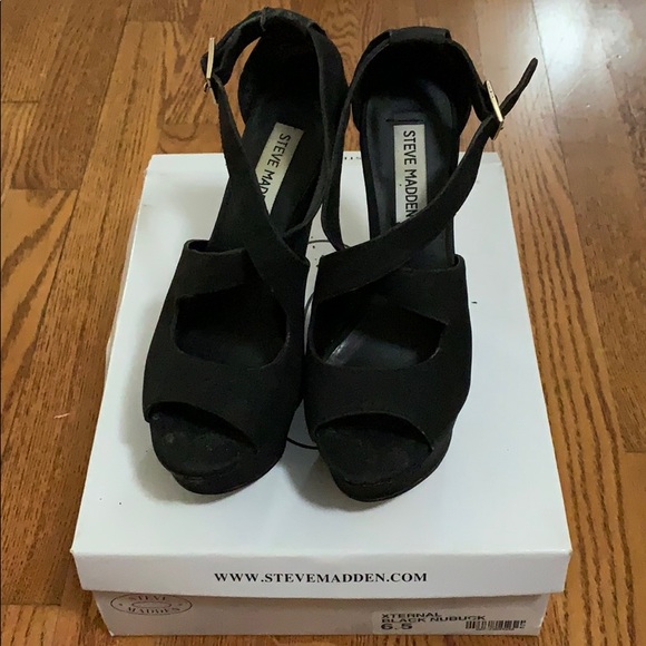 Steve Madden Xternal Black Nubuck wedge size 6.5 - Picture 1 of 2